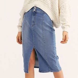 Free People Maddie Denim Midi Skirt Size XS - Like New